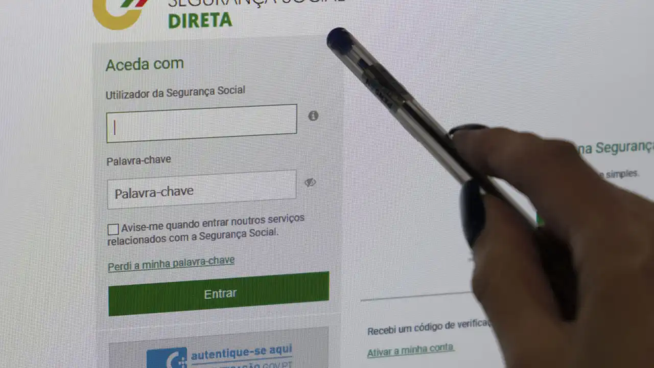 Mudanças ao IBAN voltam a estar disponíveis na Segurança Social Direta