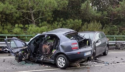 27 anos morre em choque frontal em Ponte de Lima. Filha de oito anos com ferimentos graves